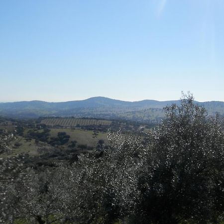 Apartamentos Rurales En Plena Sierra La Calera Eksteriør bilde