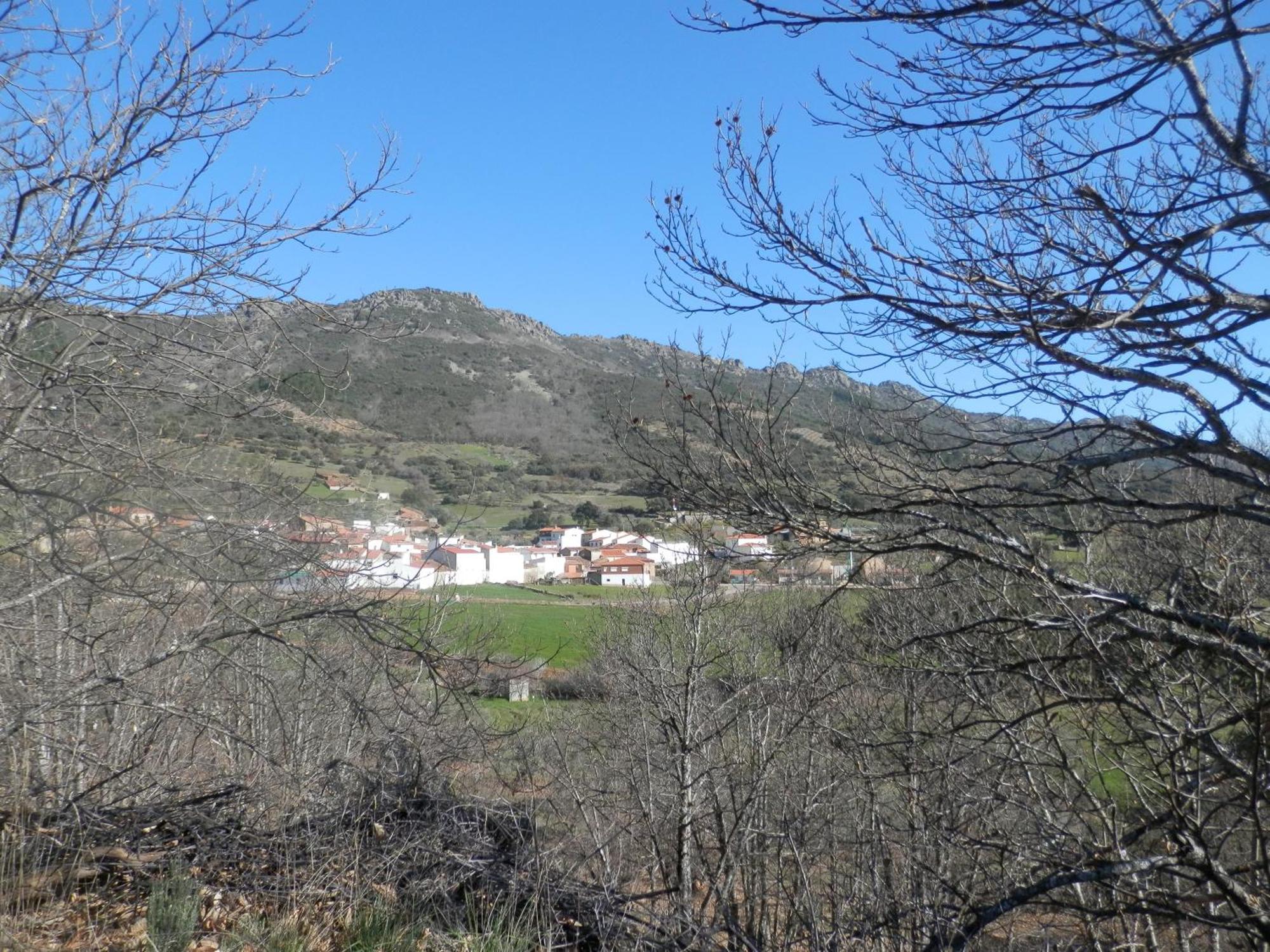 Apartamentos Rurales En Plena Sierra La Calera Eksteriør bilde